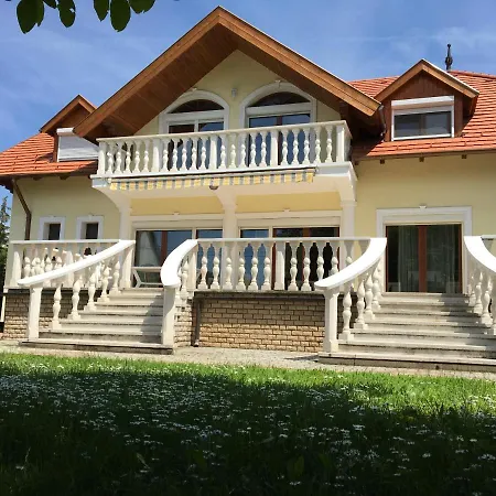 Csok Apartmanhaz *