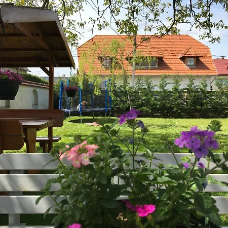 Csok Apartmanhaz Lägenhet Balatonfüred