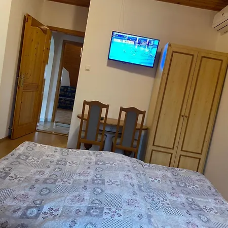 Csok Apartmanhaz * بالاتونفوريد