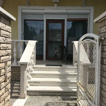 Csok Apartmanhaz شقة بالاتونفوريد