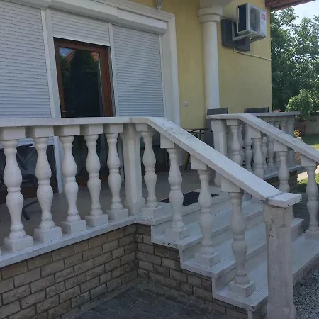 Apartment Csok Apartmanhaz Balatonfured